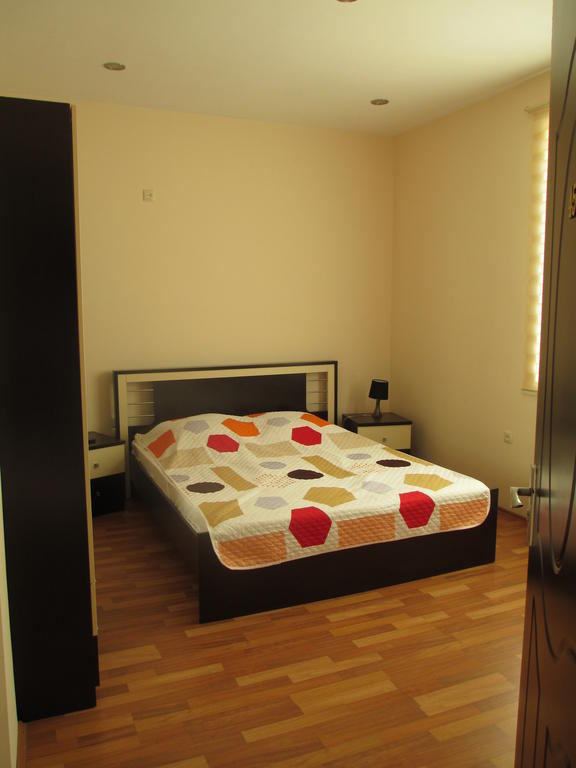Max Comfort Hotel Kʼutʼaisi Exterior foto